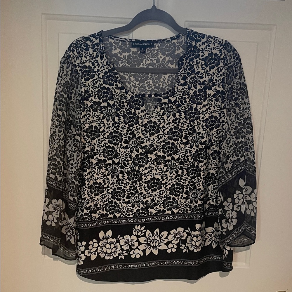 Black and White Floral Women Top